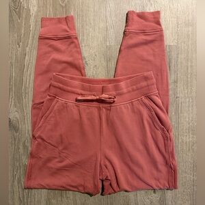 Lululemon Cuffed Sweatpants (4)